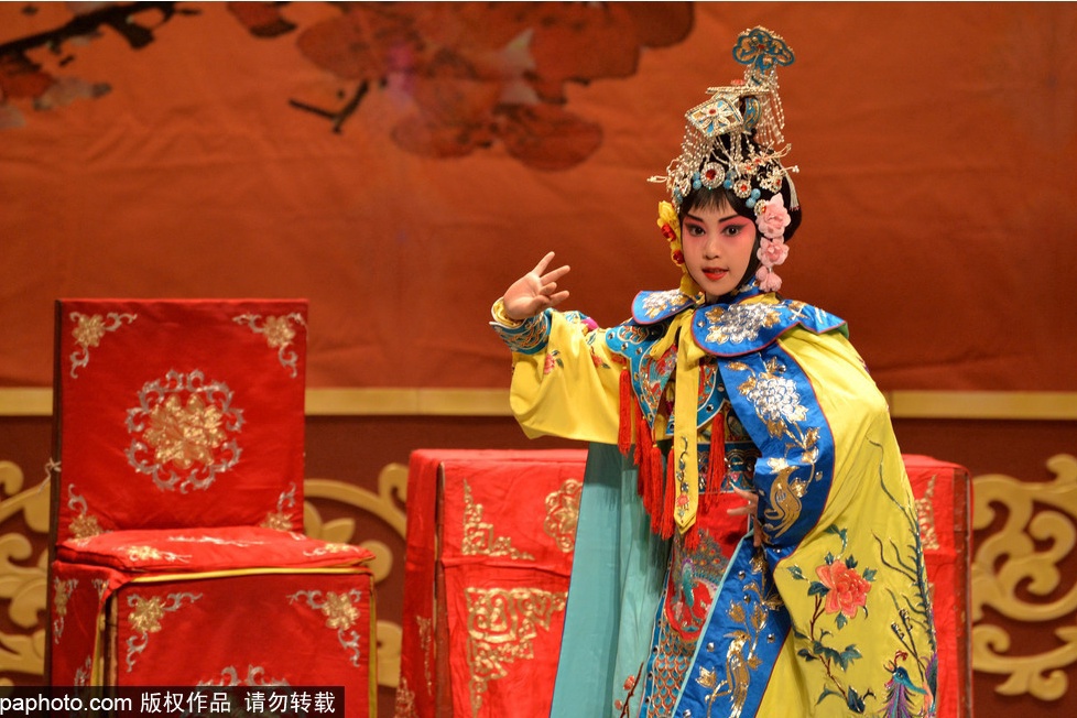 FÜLLER Duke Peking Opera 